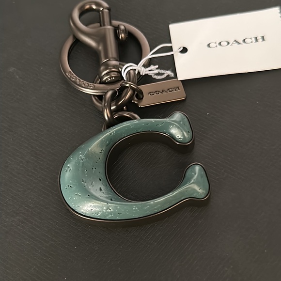 NWT Coach Signature C Letter Logo Metal Inlay bag charm Key Fob Keychain c8813 - Picture 2 of 6